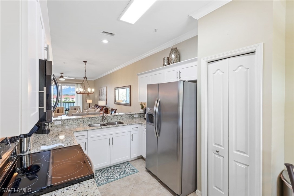 2740 Cypress Trace Circle - Photo 4