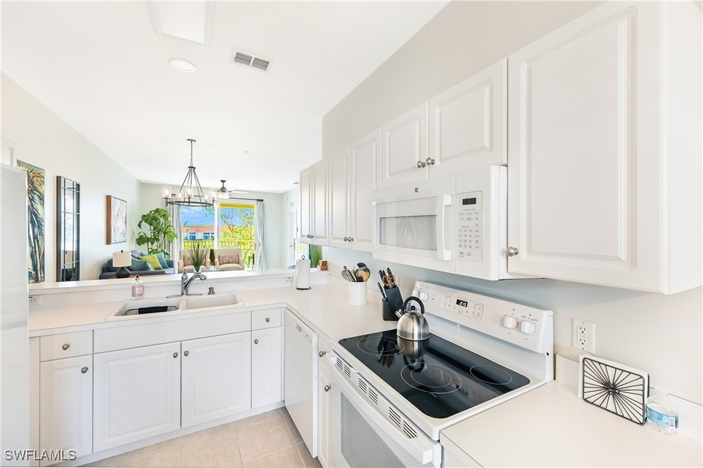 2730 Cypress Trace Circle - Photo 14