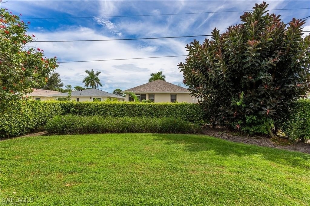 630 95th Avenue N - Photo 26