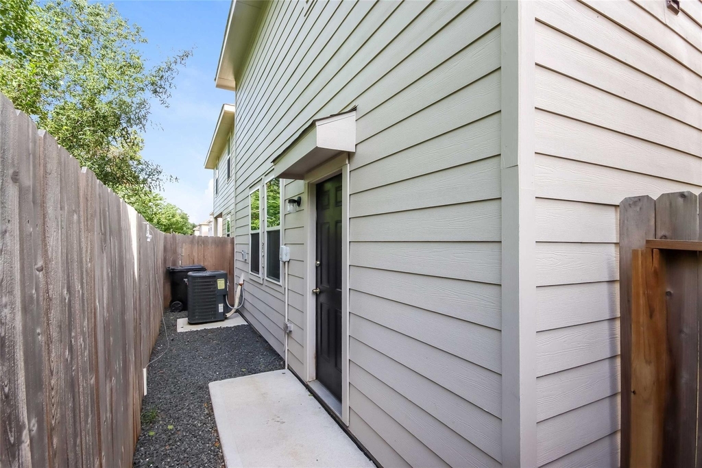 2635 Bouvardia Way - Photo 2