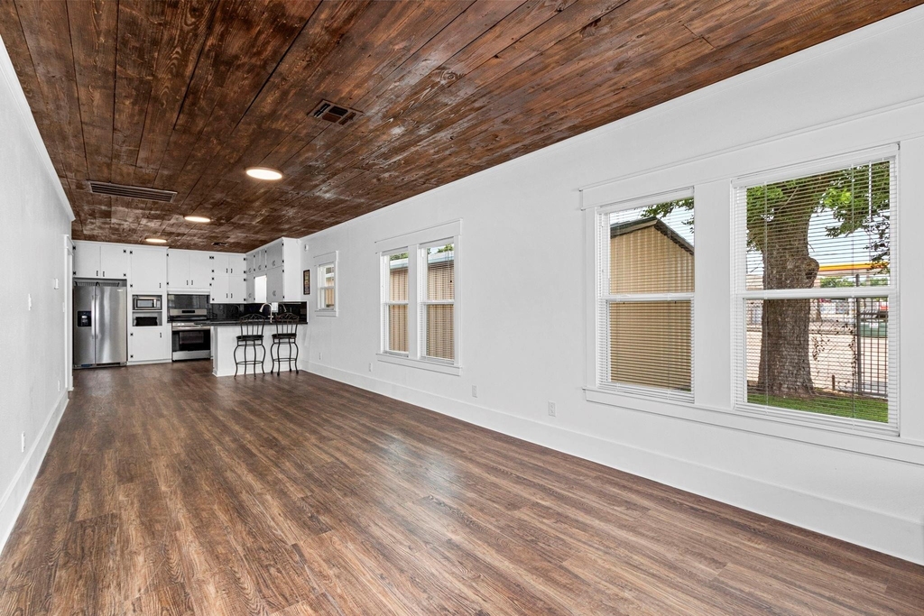 1138 Fannin Street - Photo 4