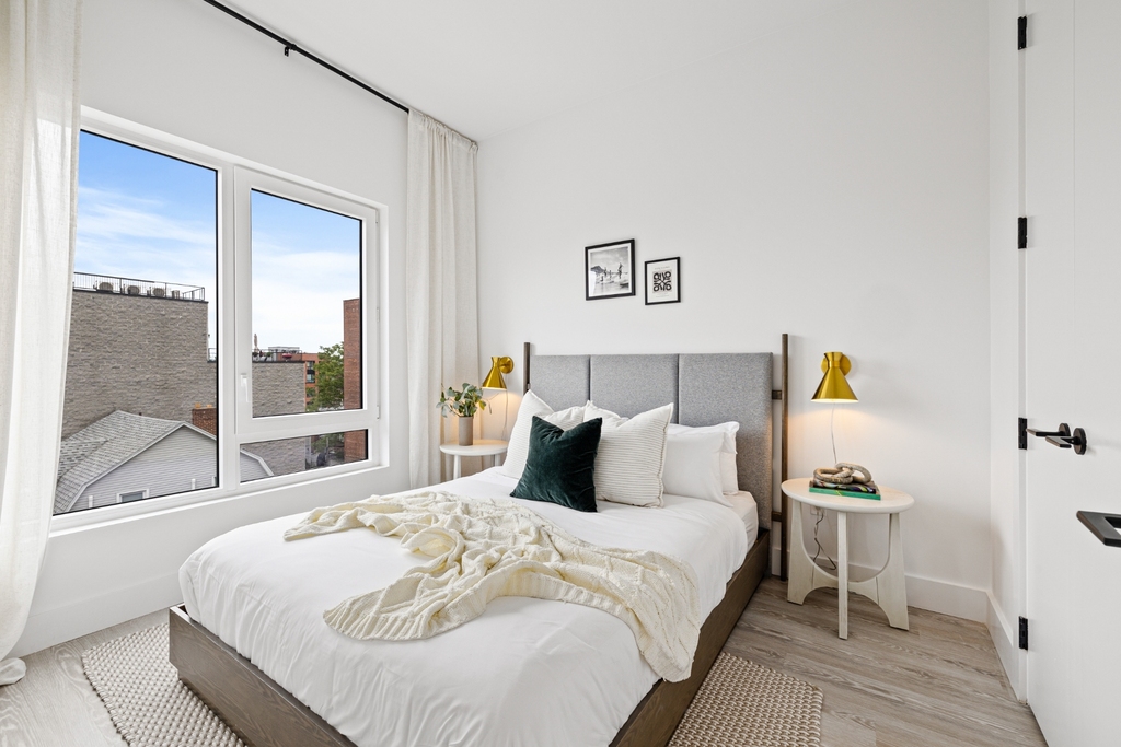 706 East 32nd Street - Photo 4