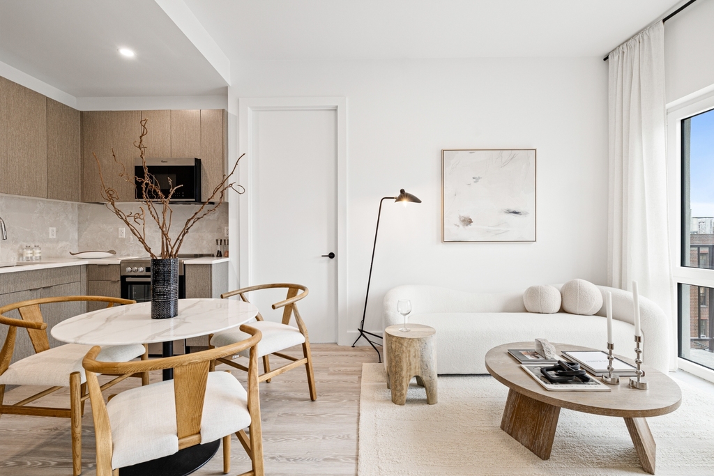 706 East 32nd Street - Photo 2