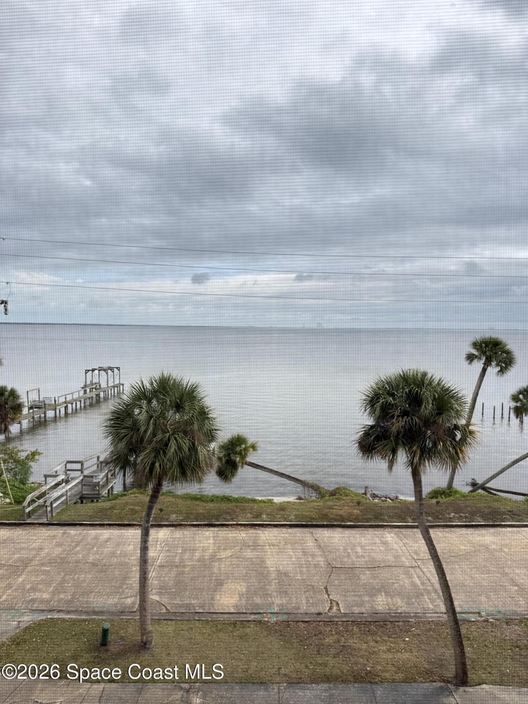 1540 Riverside Drive - Photo 10