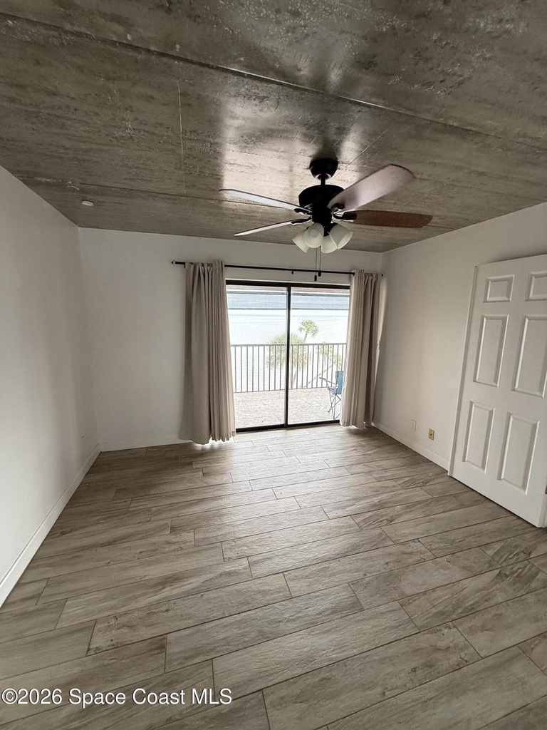1540 Riverside Drive - Photo 15