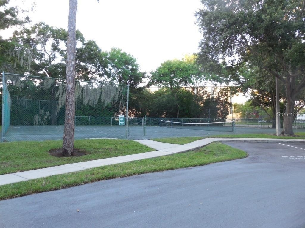 5607 67th Avenue N - Photo 23