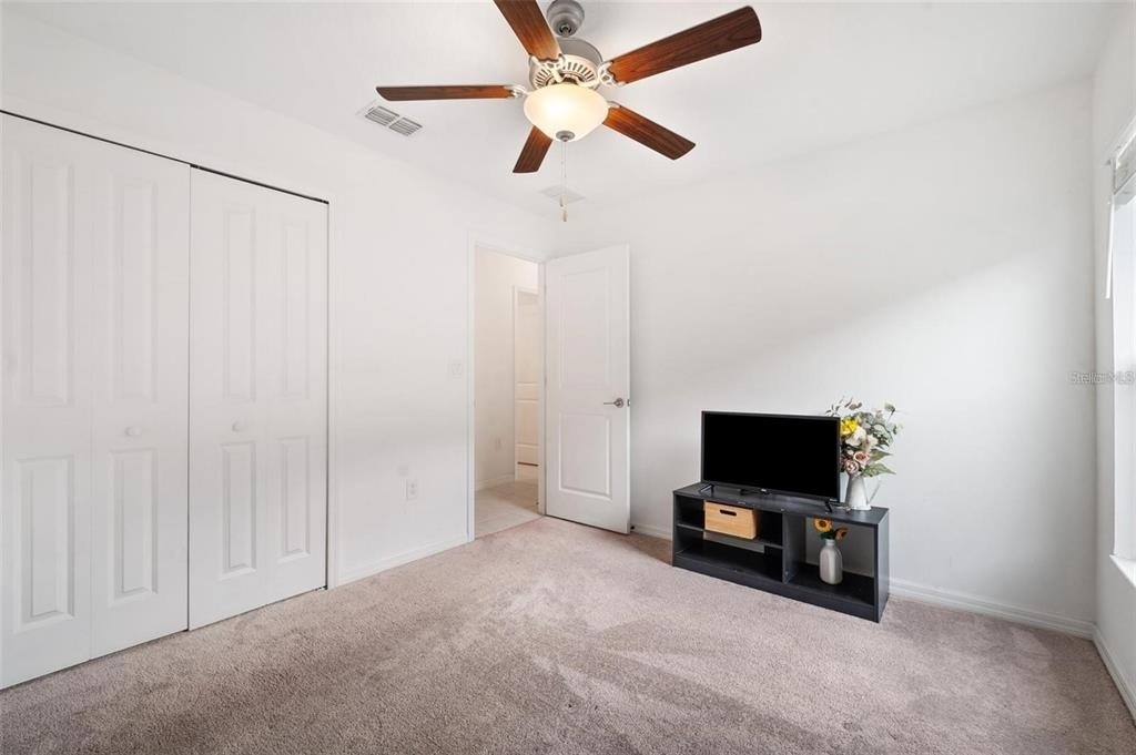 5517 Blue Azure Drive - Photo 11