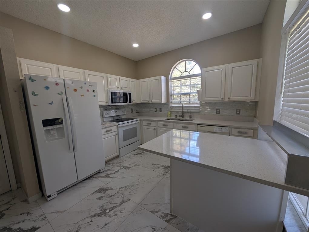 4321 Deermont Circle - Photo 11