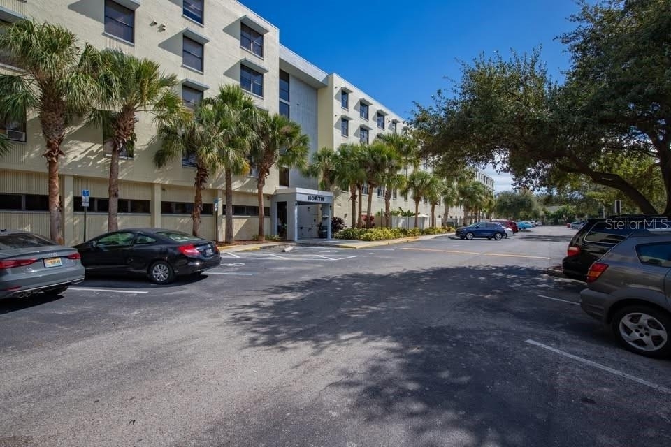701 S Madison Avenue - Photo 10
