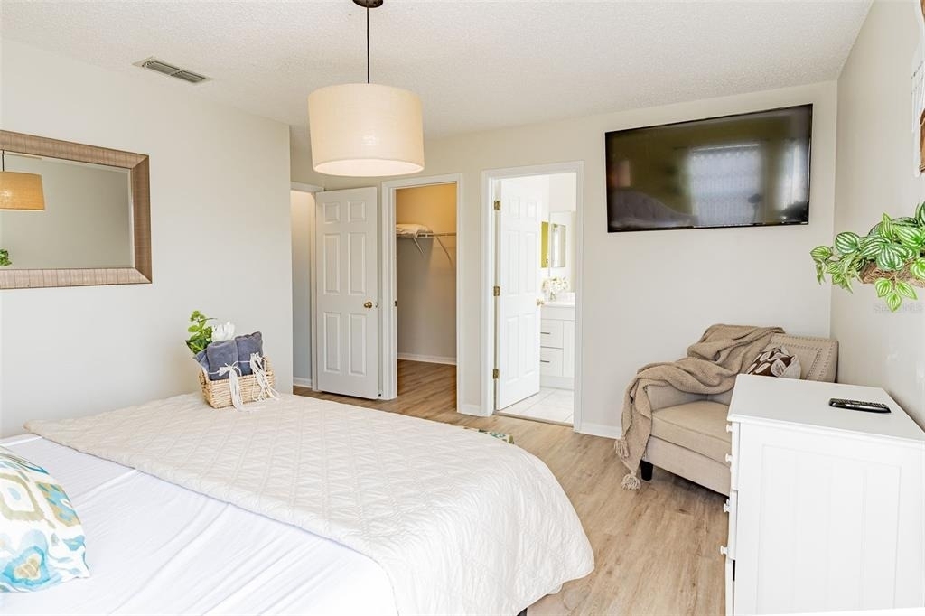 112 Madiera Beach Boulevard - Photo 11