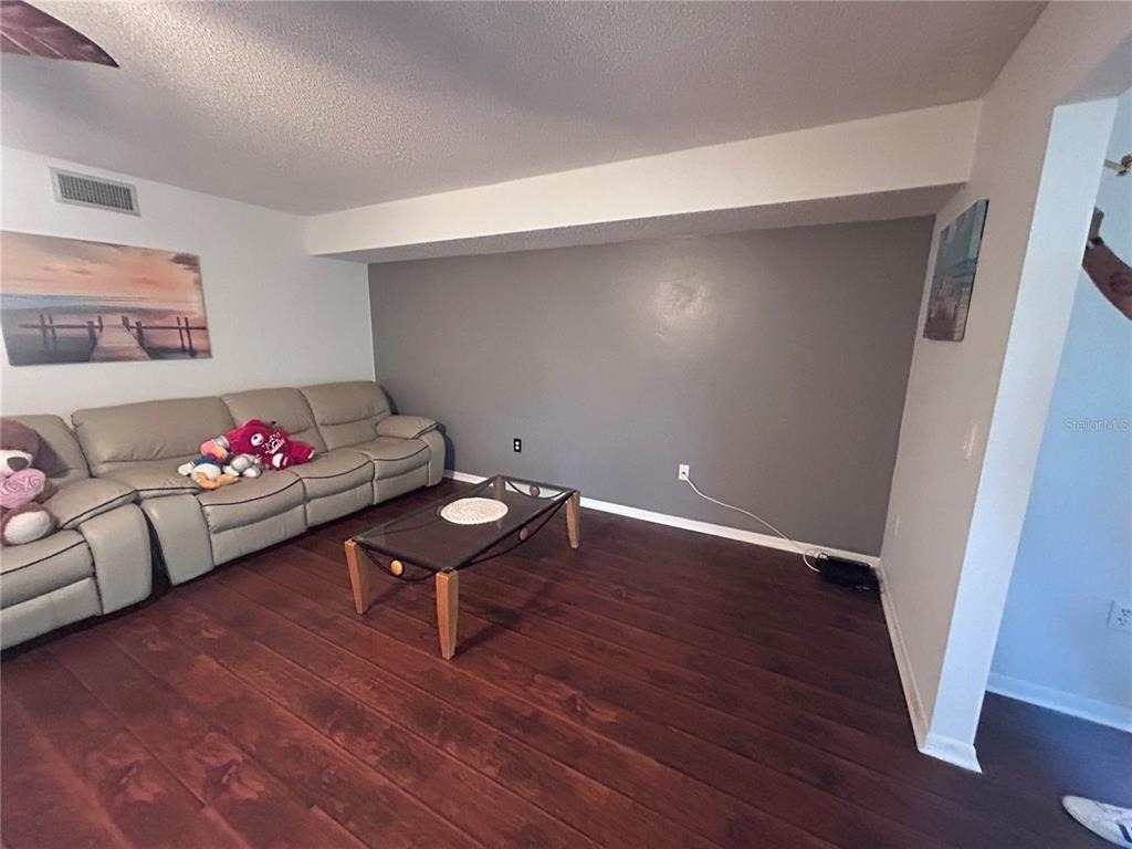 150 El Dorado - Photo 2