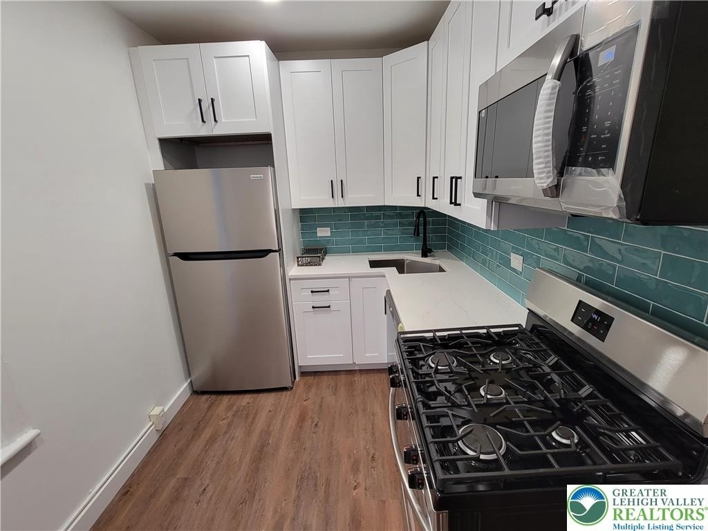 746 Linden Street - Photo 3