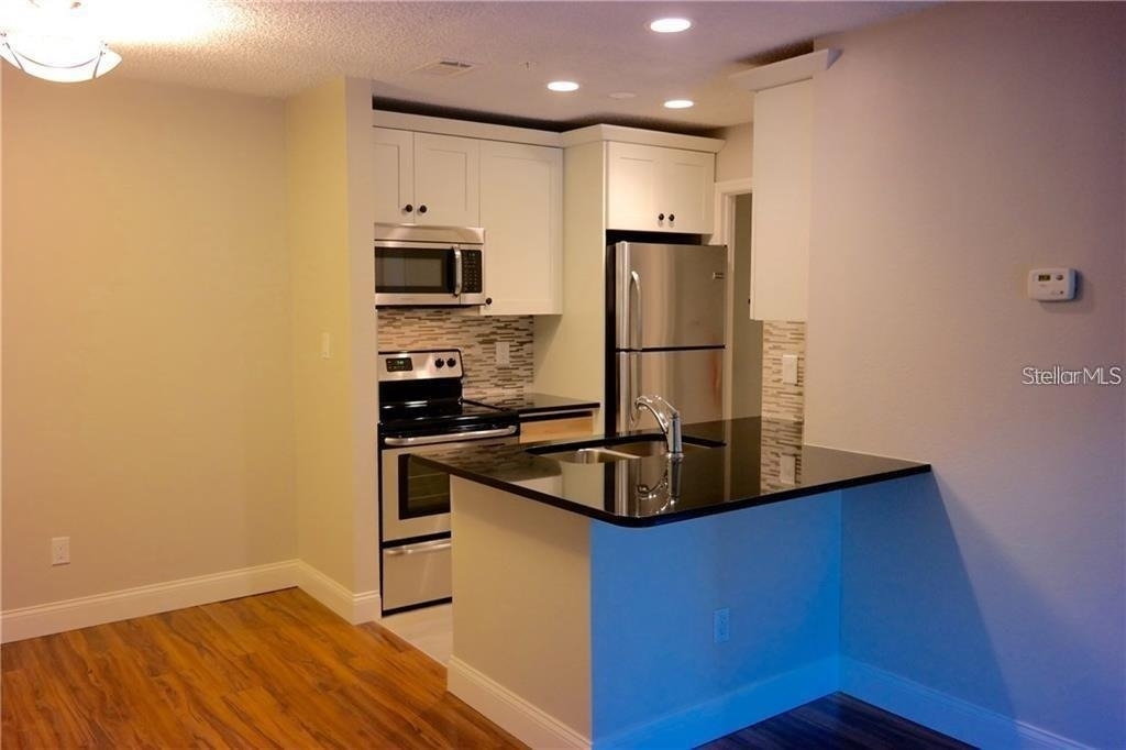 224 Afton Square - Photo 1