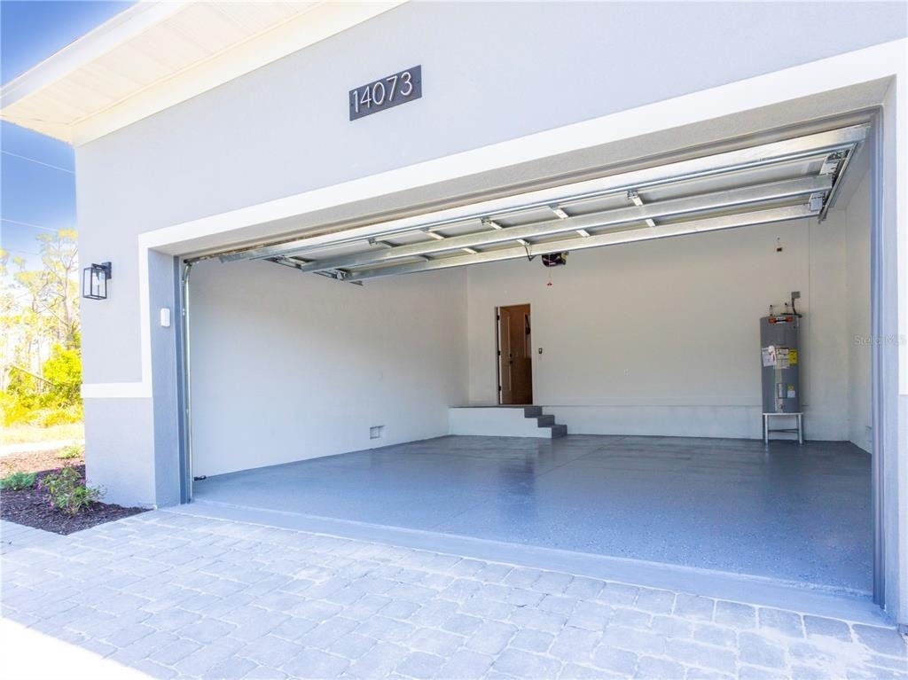 14073 Naylor Avenue - Photo 2