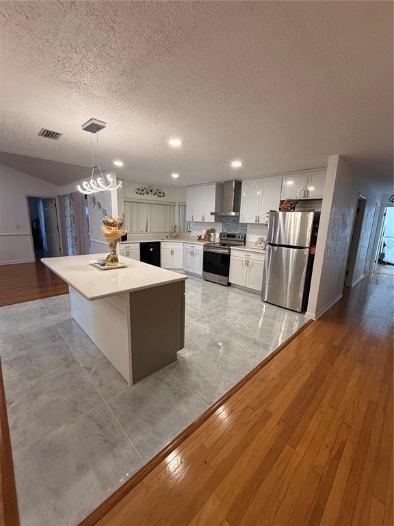 32 Westlawn Place - Photo 2