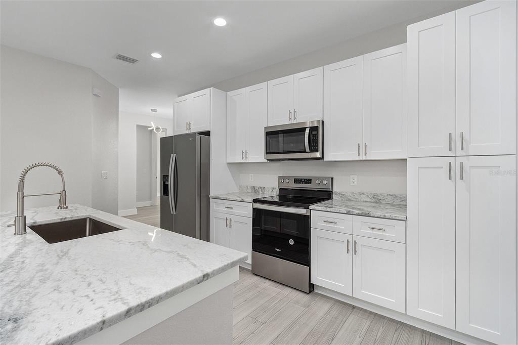 26221 Sandhill Boulevard - Photo 2