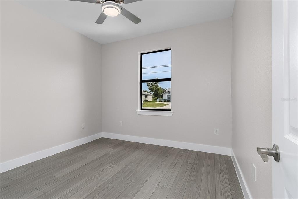 26221 Sandhill Boulevard - Photo 11
