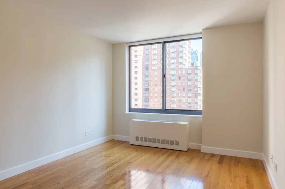 West 49th Street & 8th Avenue - Photo 3