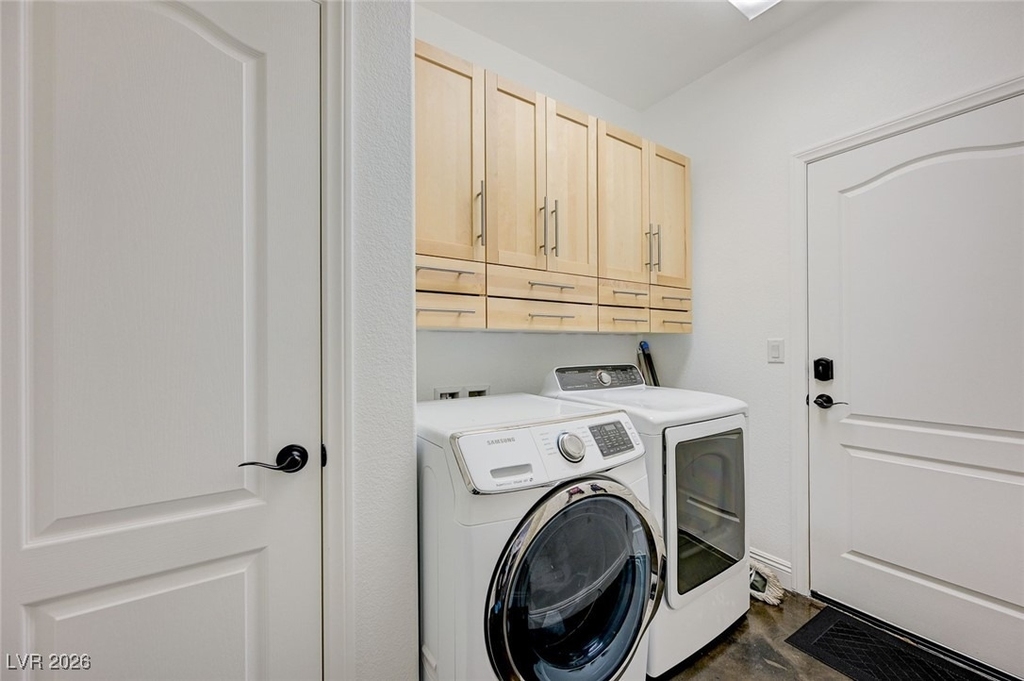 5556 Dancing Fox Court - Photo 21