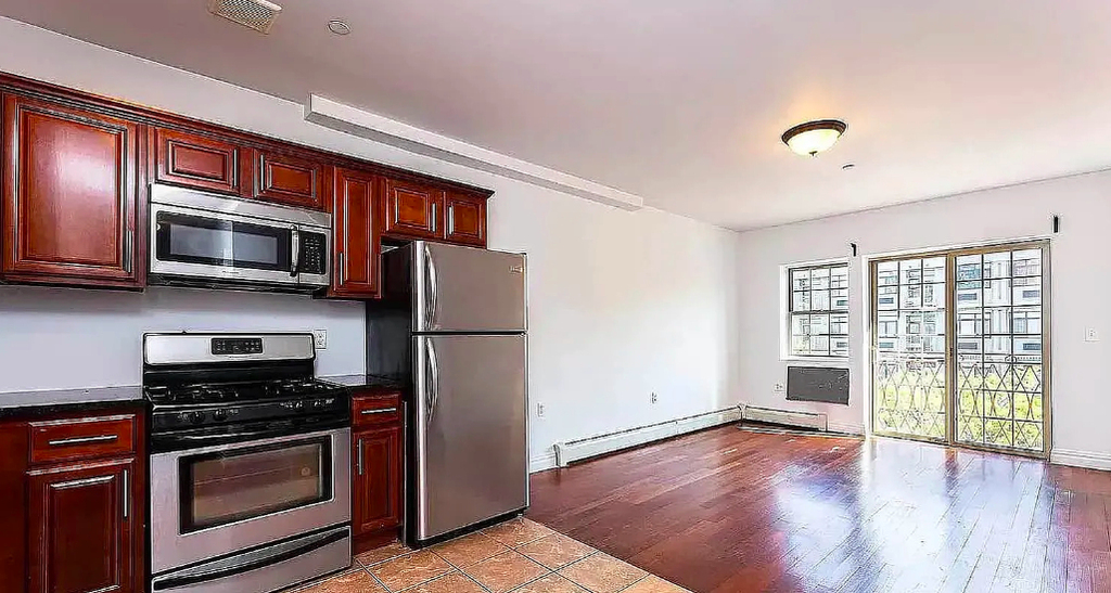 1466 Bushwick Avenue - Photo 9