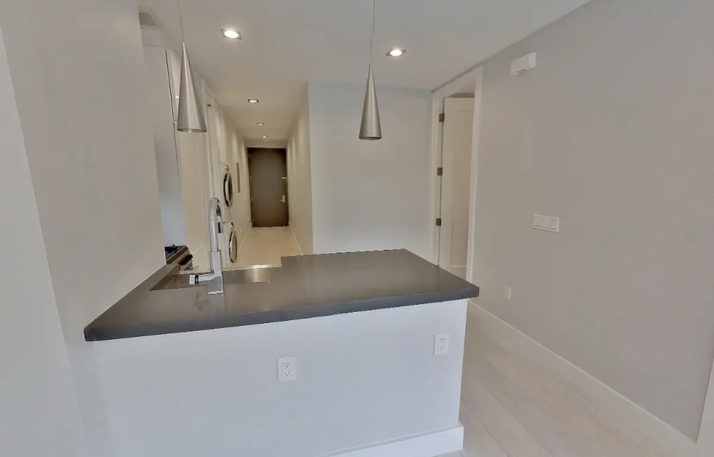 195 Stanton Street - Photo 1