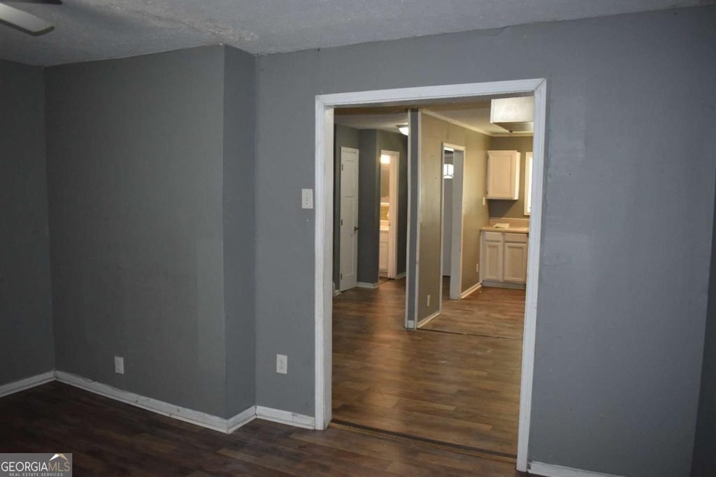 382 Cowan Street - Photo 4