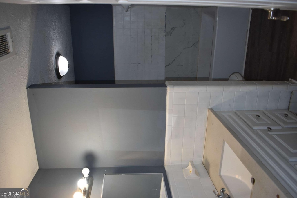 382 Cowan Street - Photo 9