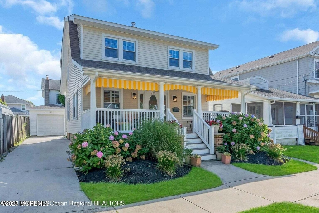 321 14th Avenue - Photo 0