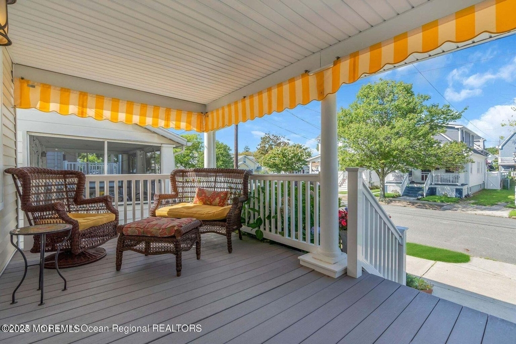 321 14th Avenue - Photo 3