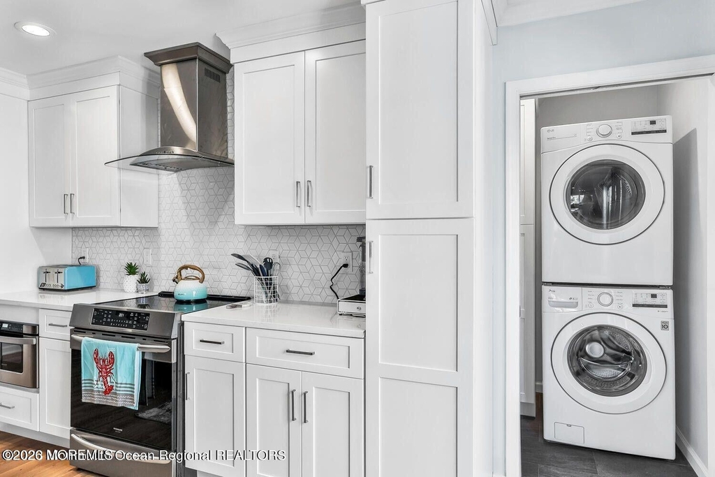 1813 Bradley Terrace - Photo 2