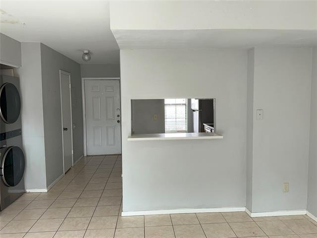 732 W Collins Street - Photo 3
