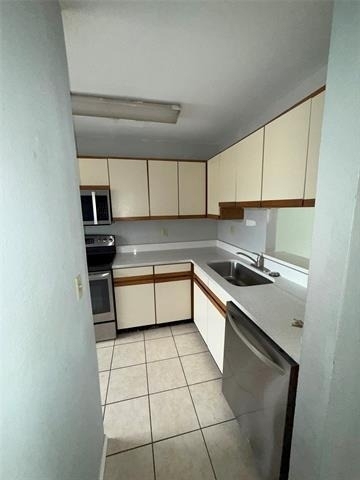 732 W Collins Street - Photo 4