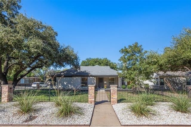 3616 Harwen Terrace - Photo 1