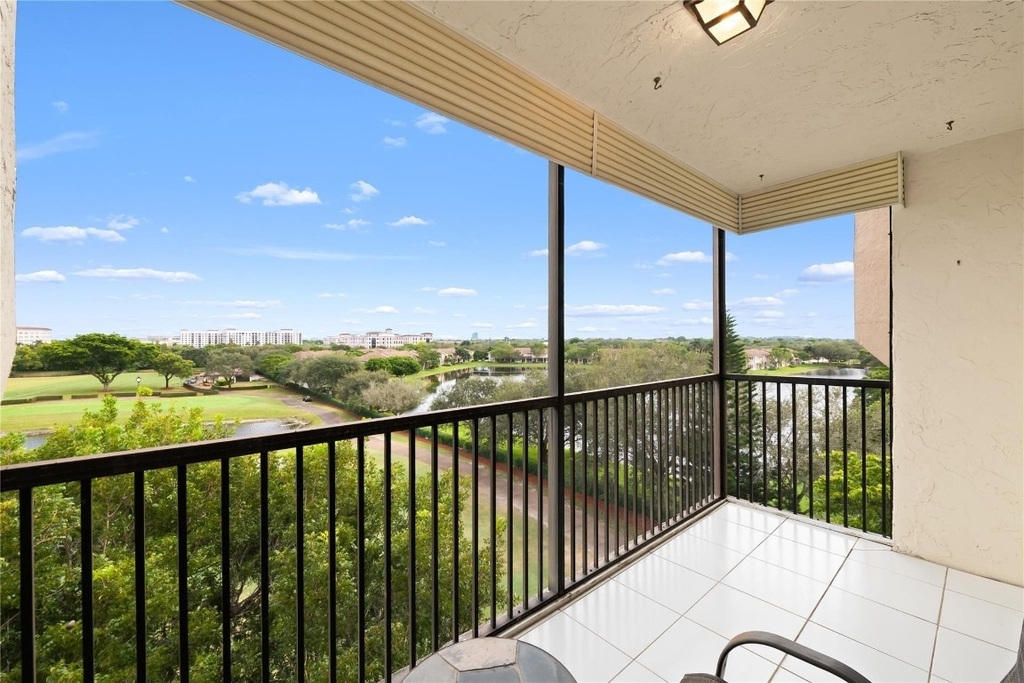 3300 W Rolling Hills Circle - Photo 7
