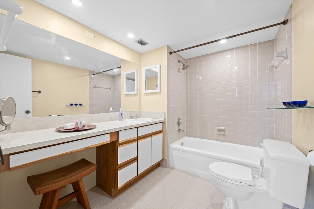 3300 W Rolling Hills Circle - Photo 12