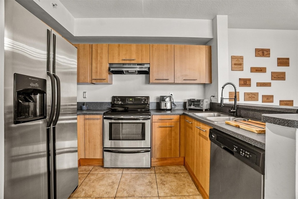471 Ne 25th Street - Photo 15