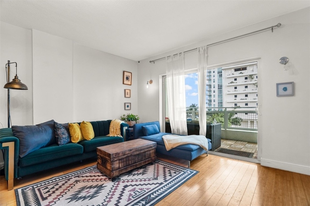 471 Ne 25th Street - Photo 6