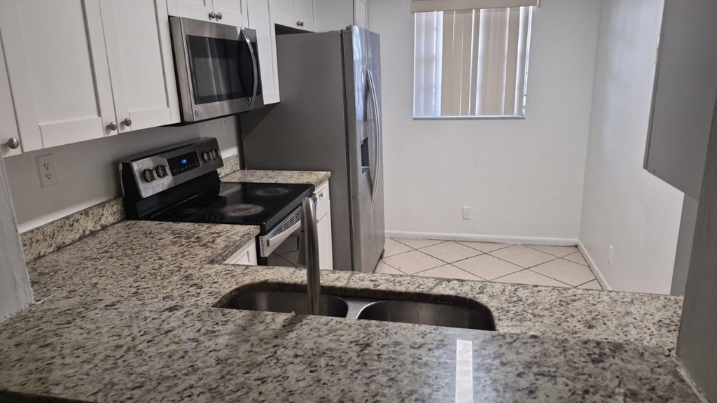 2966 Coral Springs Drive - Photo 3