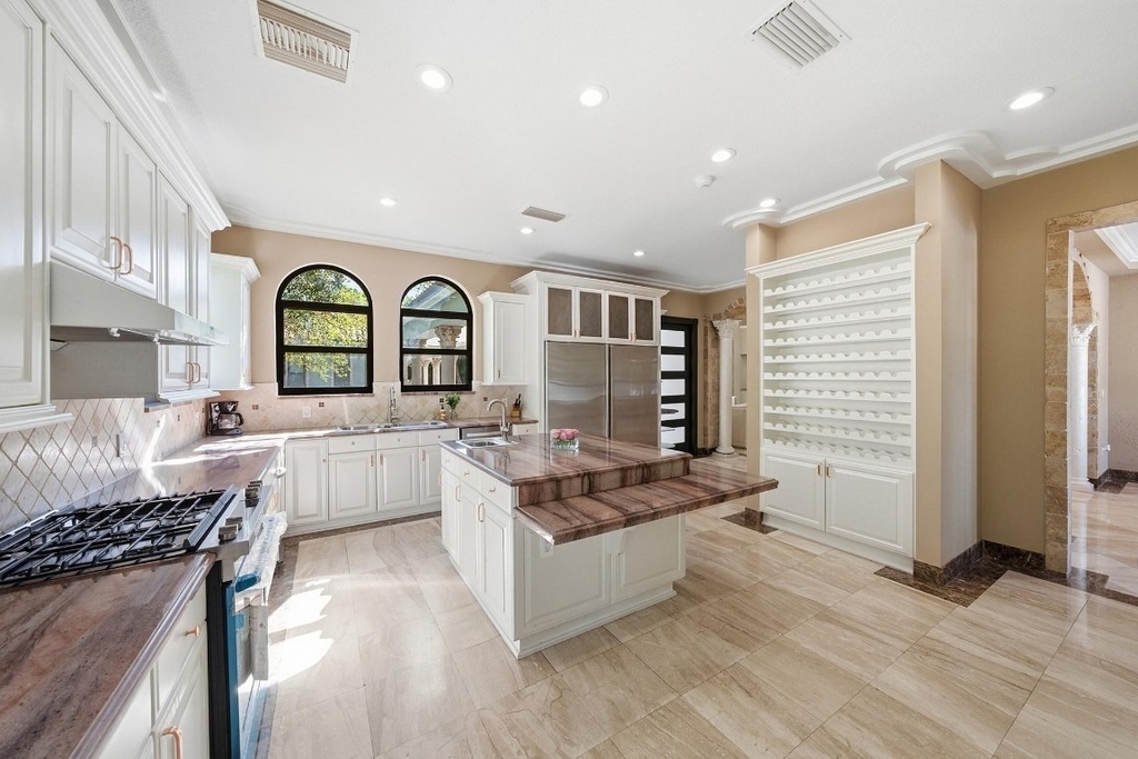 10270 Sw 58th Street - Photo 13