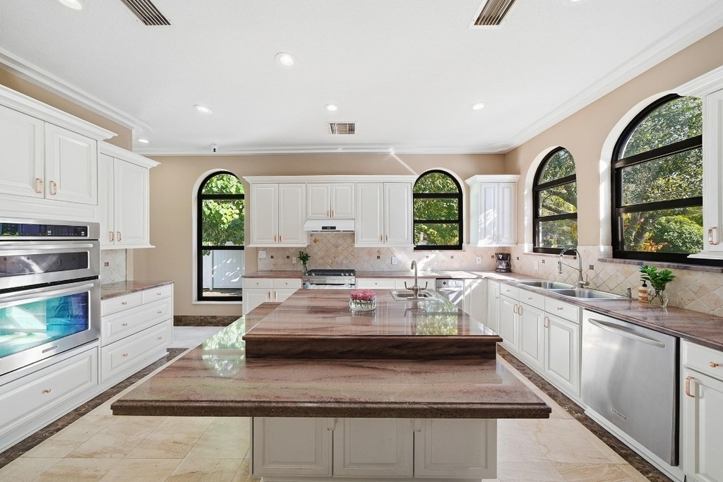 10270 Sw 58th Street - Photo 11