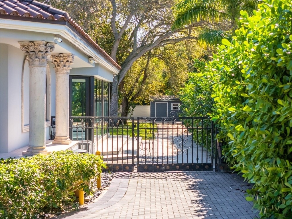 10270 Sw 58th Street - Photo 79