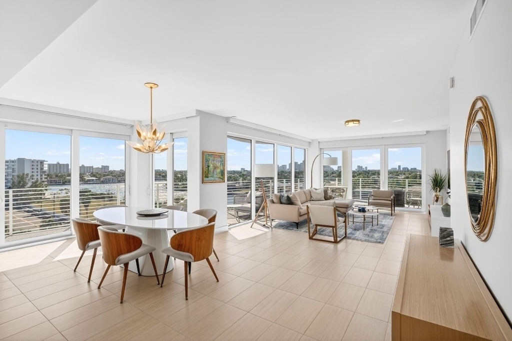 612 Bayshore Drive - Photo 2