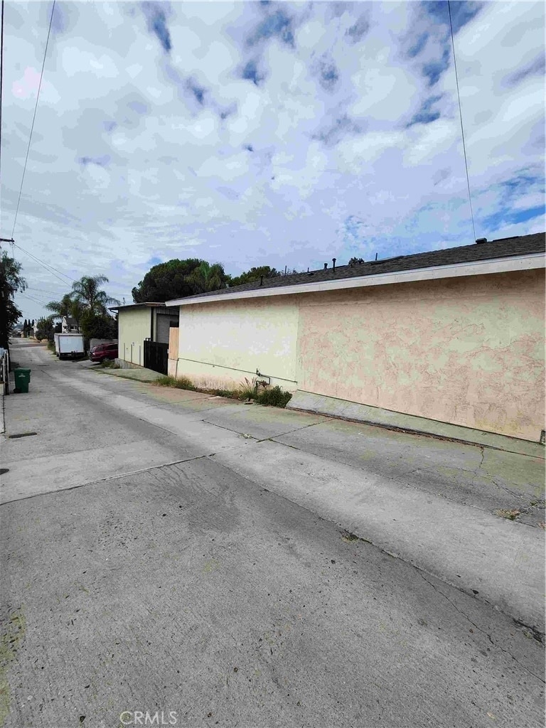 7127 Saranac - Photo 1
