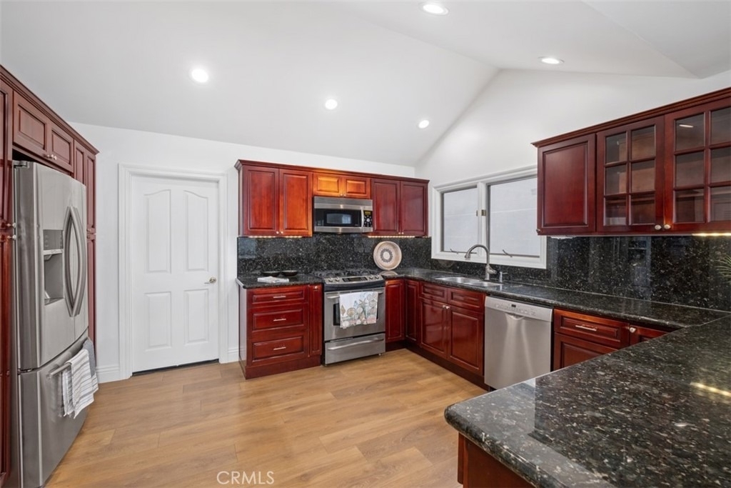 4013 Via Manzana - Photo 14