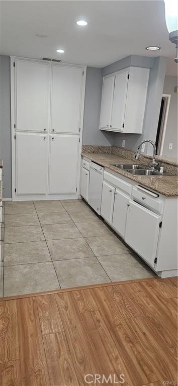 8718 Weybridge - Photo 3