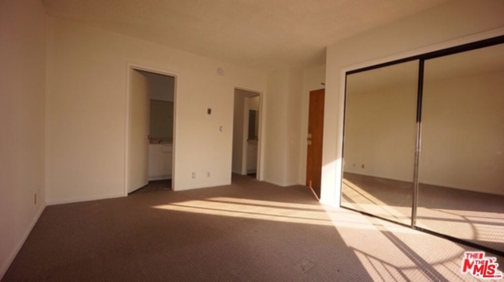 1418 S Bentley Avenue - Photo 30