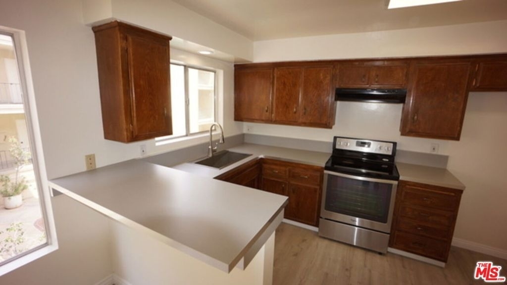 1418 S Bentley Avenue - Photo 14