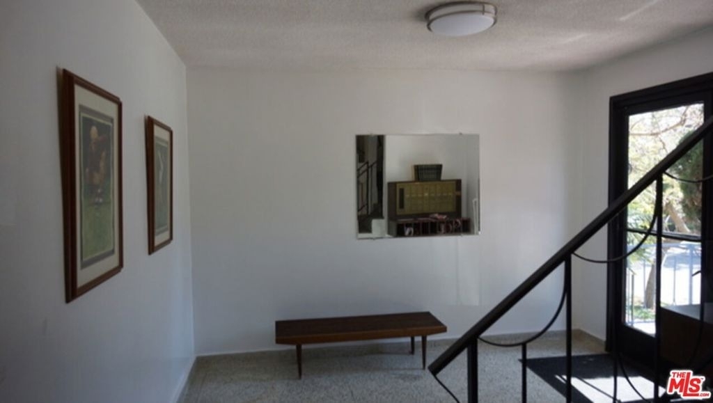 1418 S Bentley Avenue - Photo 15