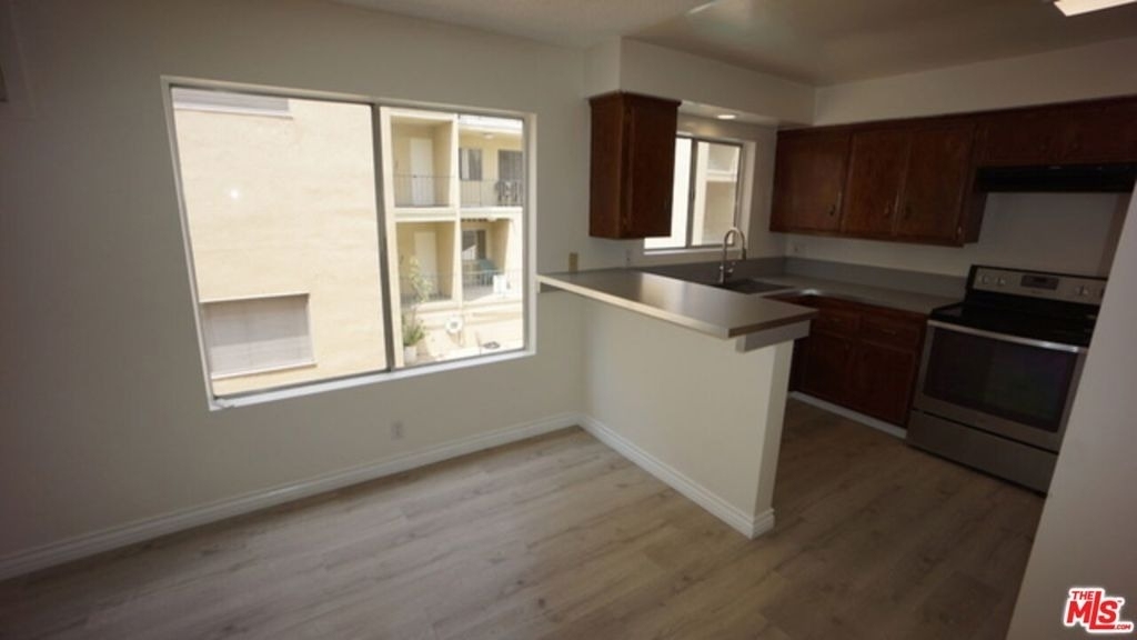 1418 S Bentley Avenue - Photo 19