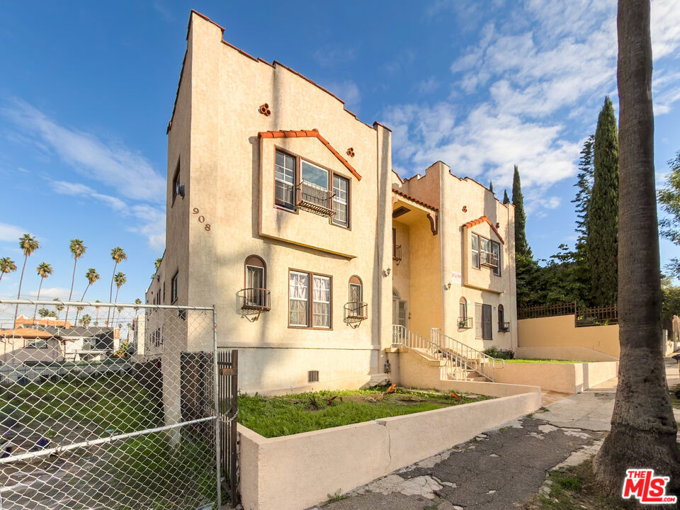908 S Normandie Avenue - Photo 1